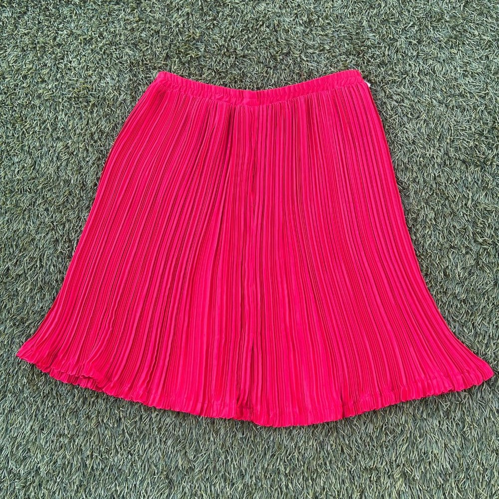 Red 80s skirt / mid size / medium size/ retro